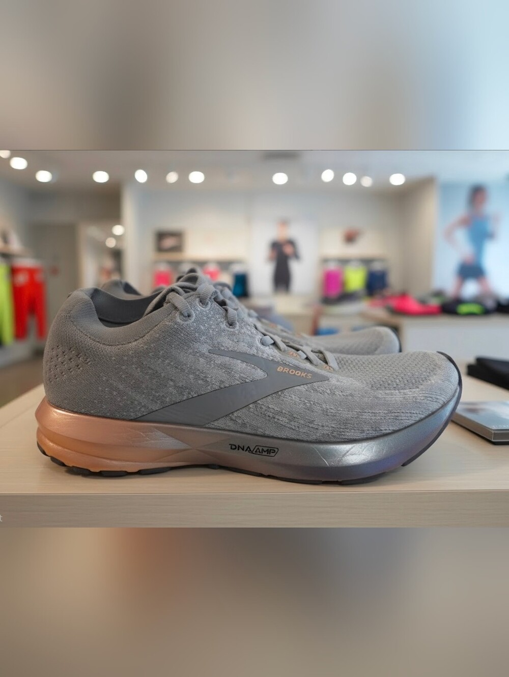 Brooks Levitate 3 Running Shoes 7.5 Womens